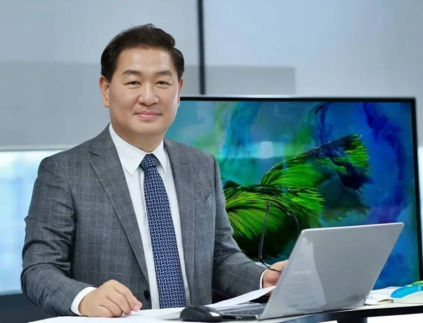 Han Jong-hee Biography (CEO of Samsung Electronics)