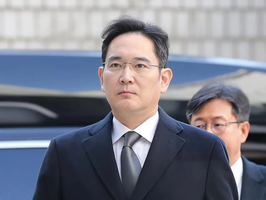 Lee Jae-yong Biography (Executive chairman of Samsung Electronics)