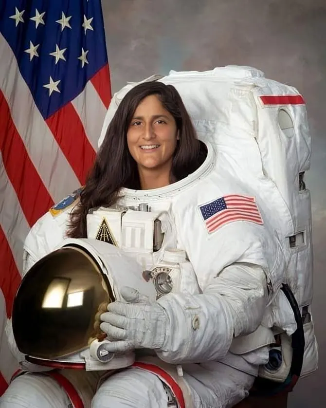 Sunita Williams Biography (American Astronaut)