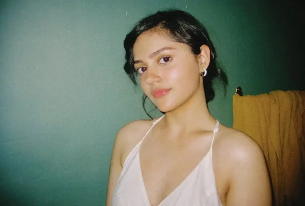 Aneet Padda biography (Indian Actress and Model)