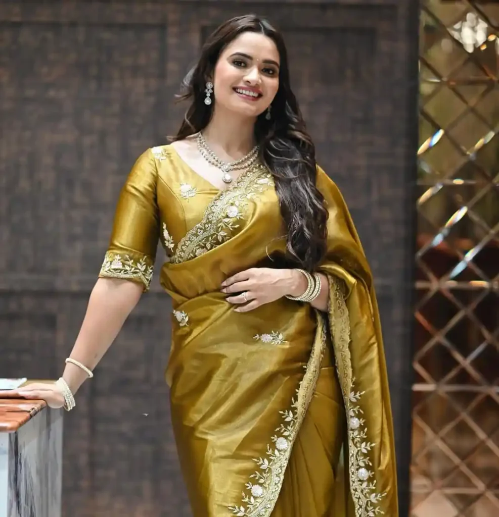 Neelam Giri biography (Indian Actress and Dancer)